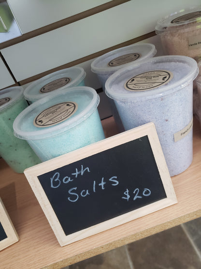 Luxurious Bath Salts- green girl